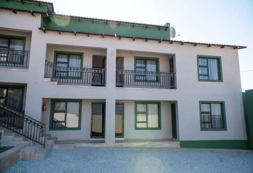 Hotelli Nyamankulu Guest Lodge