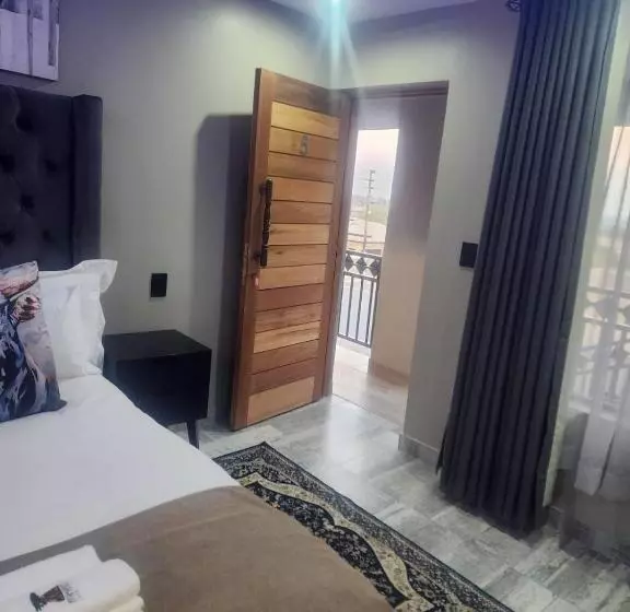 Hotelli Nyamankulu Guest Lodge