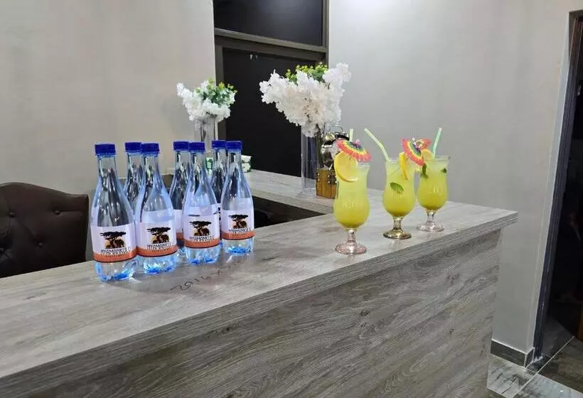 Hotelli Nyamankulu Guest Lodge