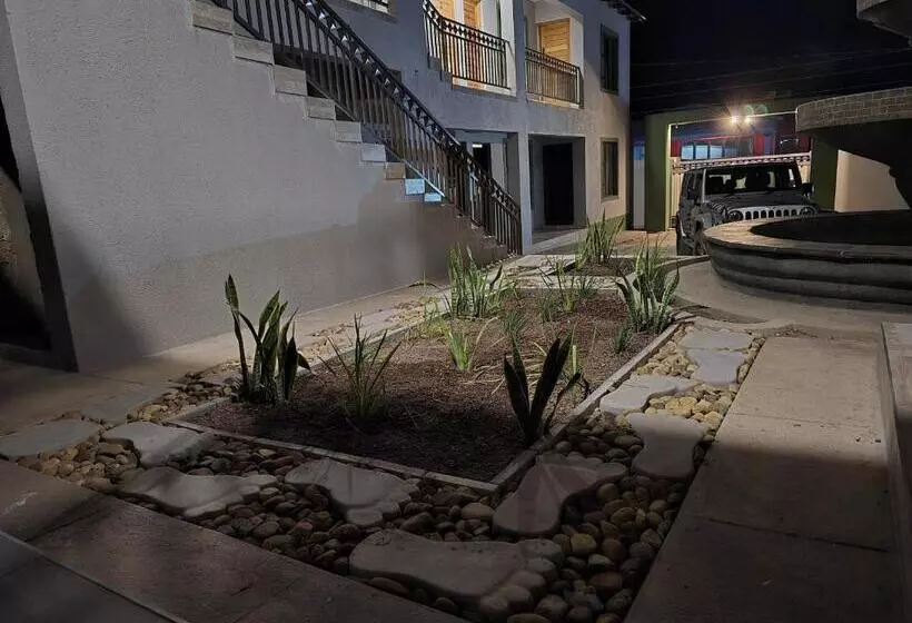 Hotelli Nyamankulu Guest Lodge