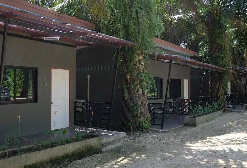 Hotelli Phang Nga Farmstay