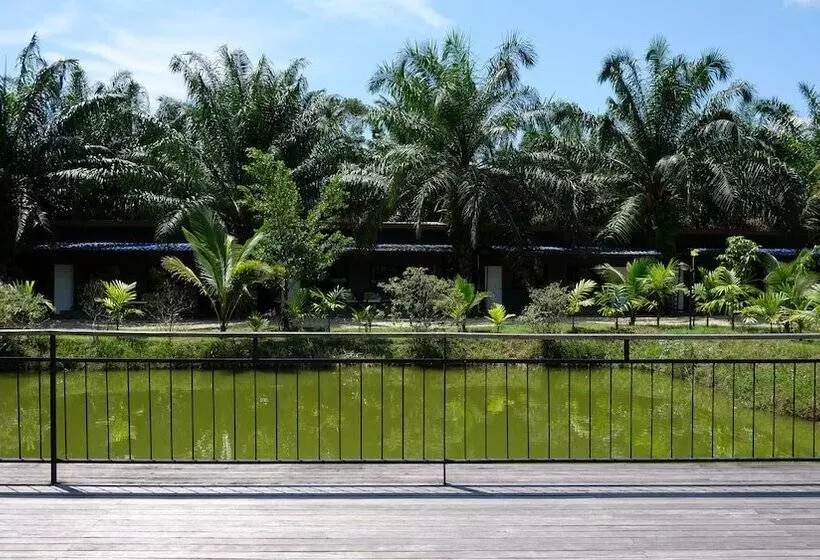 Hotelli Phang Nga Farmstay