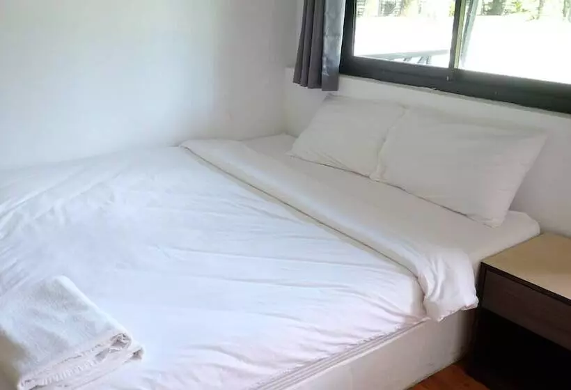 Hotelli Phang Nga Farmstay