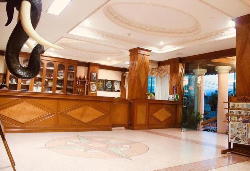 호텔 Phuthong Place