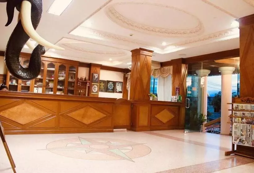 Hotelli Phuthong Place