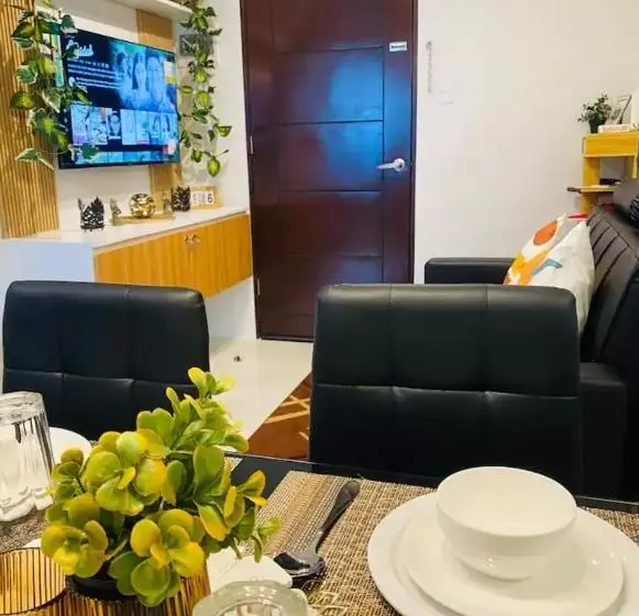 ホテル Tambuli Residence Condominium