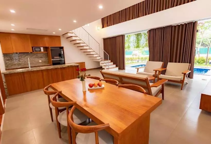هتل Wyndham Grand Vedana Villa