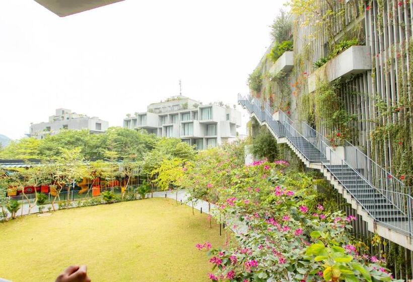 هتل Wyndham Grand Vedana Villa