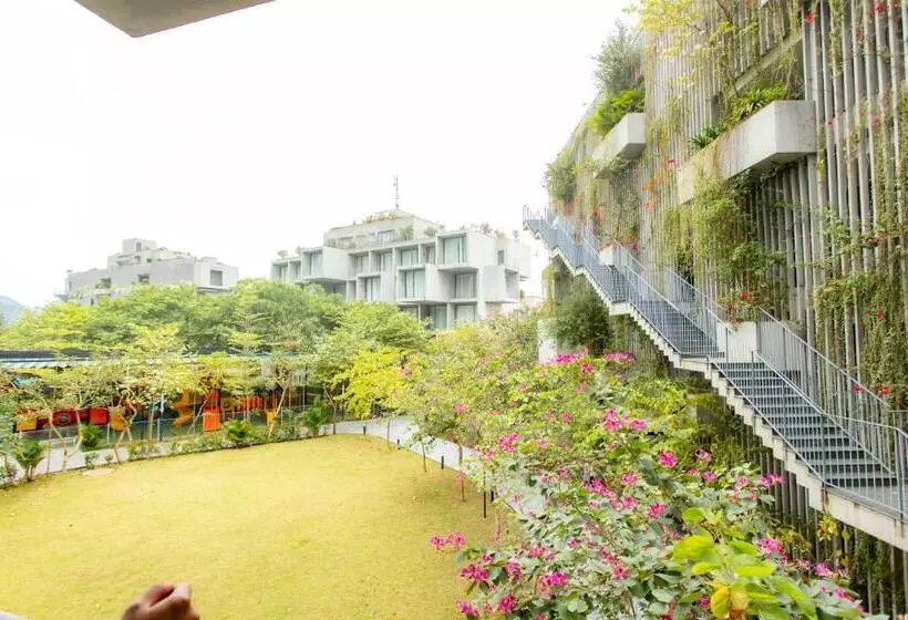 هتل Wyndham Grand Vedana Villa