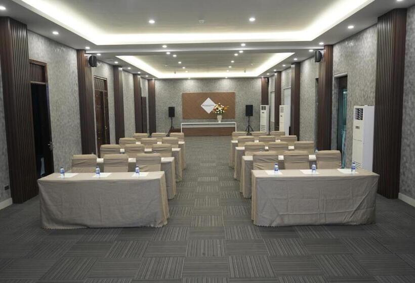 هتل Wyndham Grand Vedana Villa