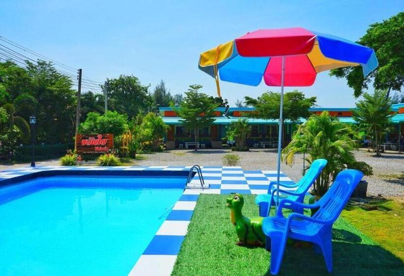 Kwanjai Resort