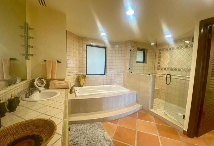 Lujoso Y Exclusivo Apartamento Con Vistas Hermosas