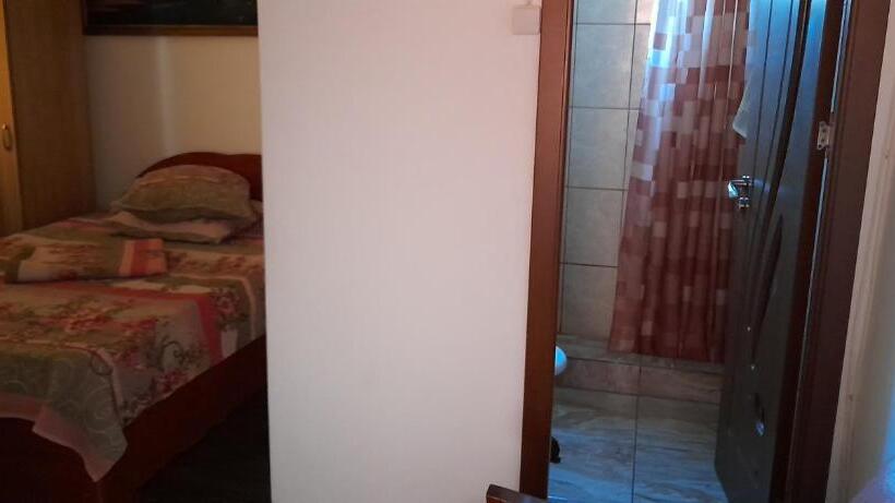 پانسیون Casa Manu