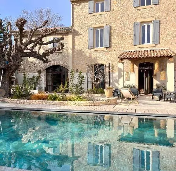 Majatalo Le Mas D Emilienne