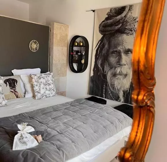 Majatalo Le Mas D Emilienne