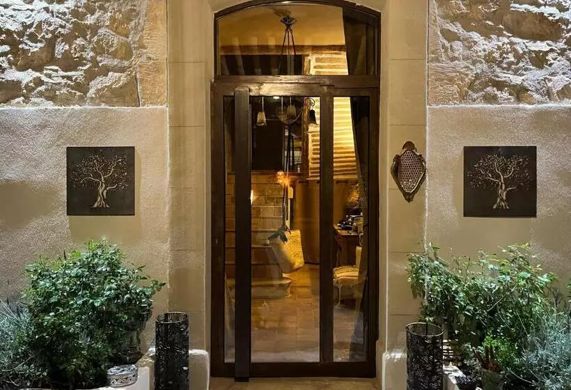 Majatalo Le Mas D Emilienne