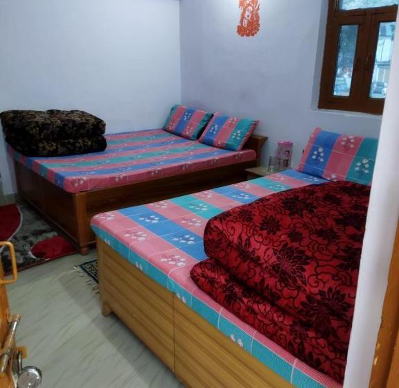 Pensão Pranjal Home Stay