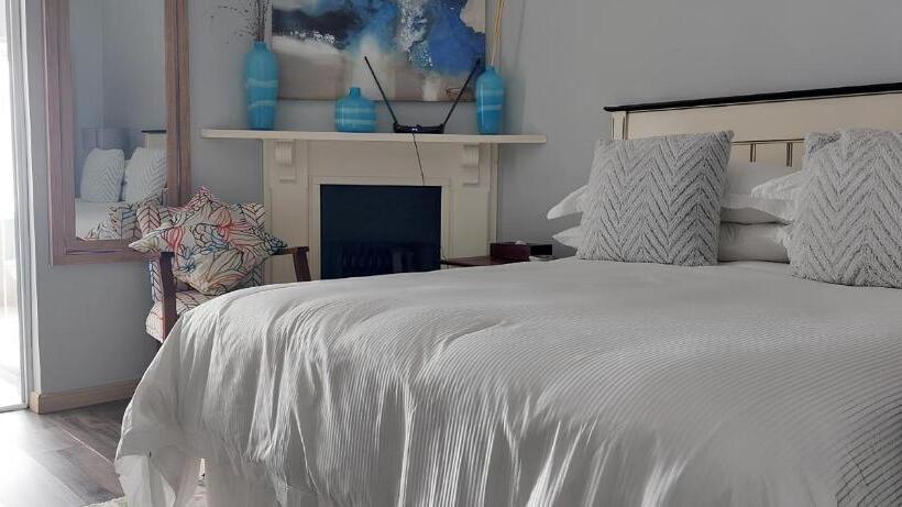 פנסיון Pumlani Nathi Guesthouse