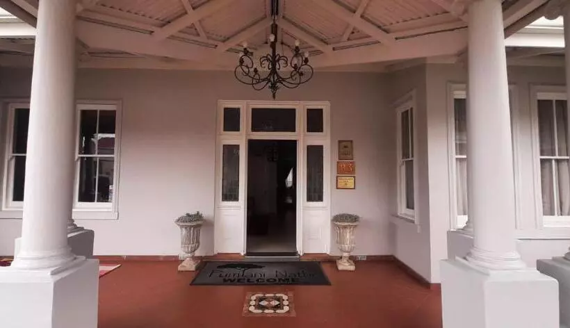 ペンション Pumlani Nathi Guesthouse