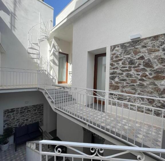 Пансион Sa Troppa De Sos Chentu