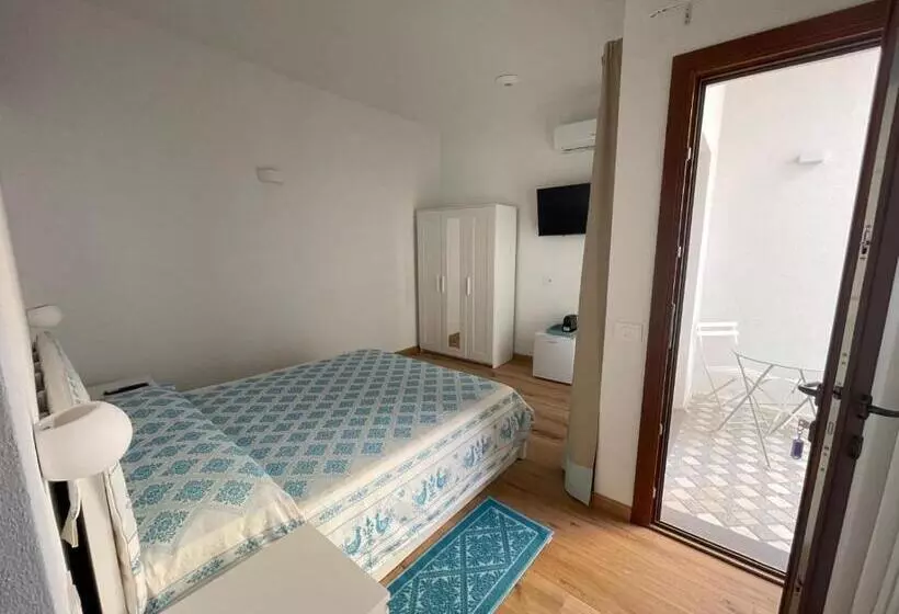 Majatalo Sa Troppa De Sos Chentu