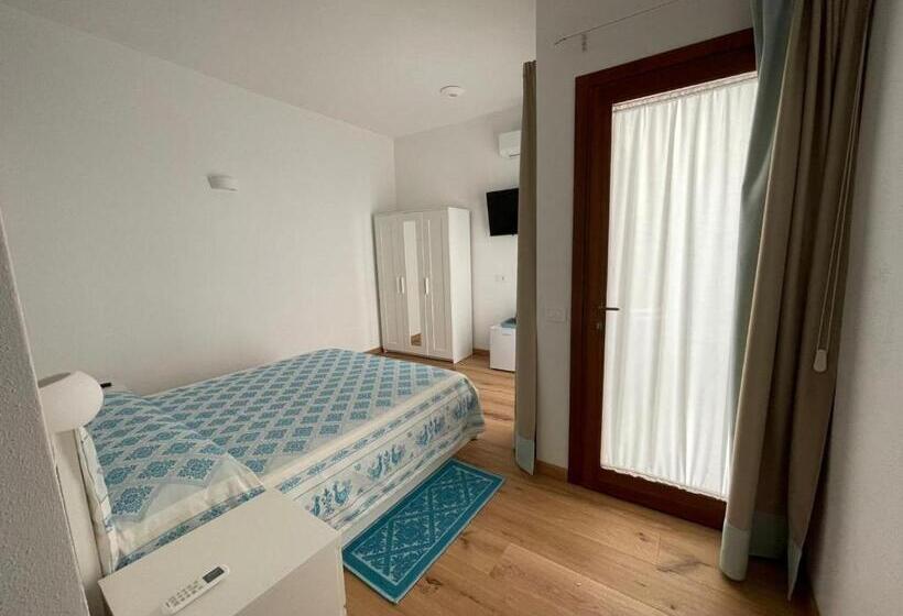 Пансион Sa Troppa De Sos Chentu