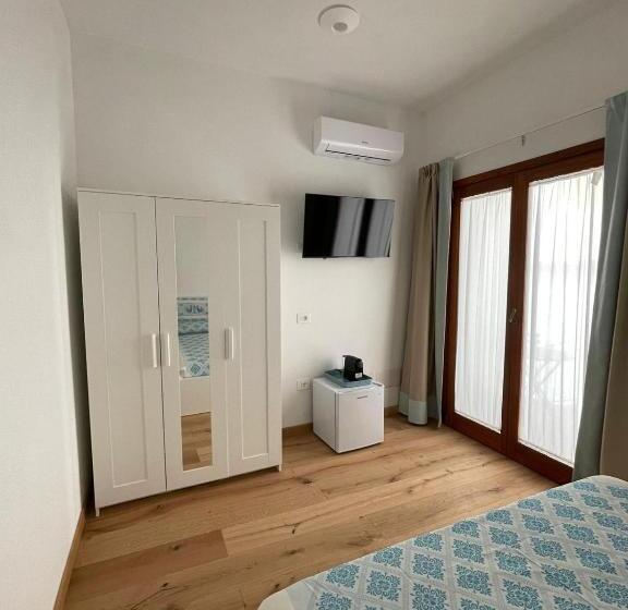 Пансион Sa Troppa De Sos Chentu