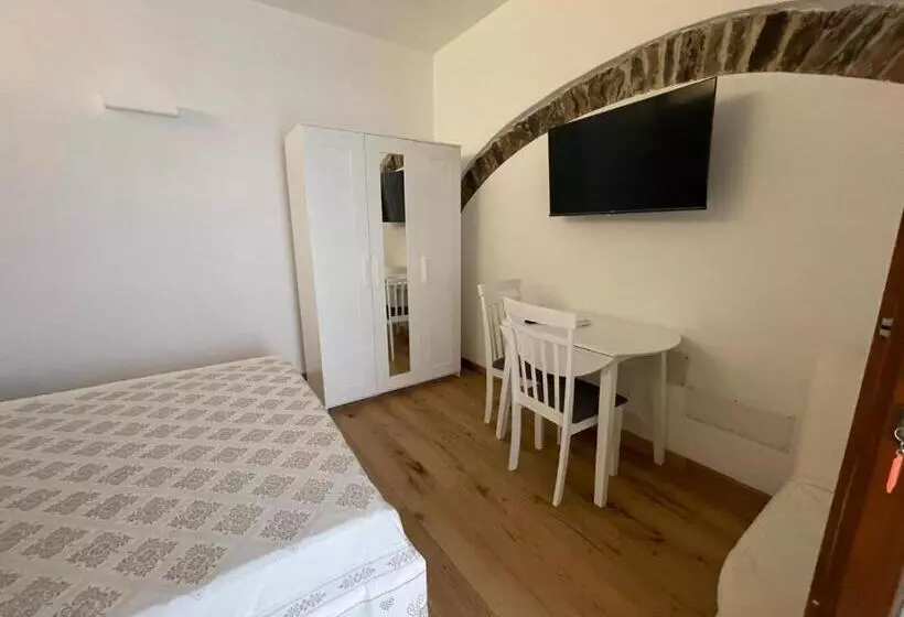 Majatalo Sa Troppa De Sos Chentu