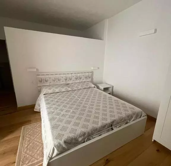 Majatalo Sa Troppa De Sos Chentu