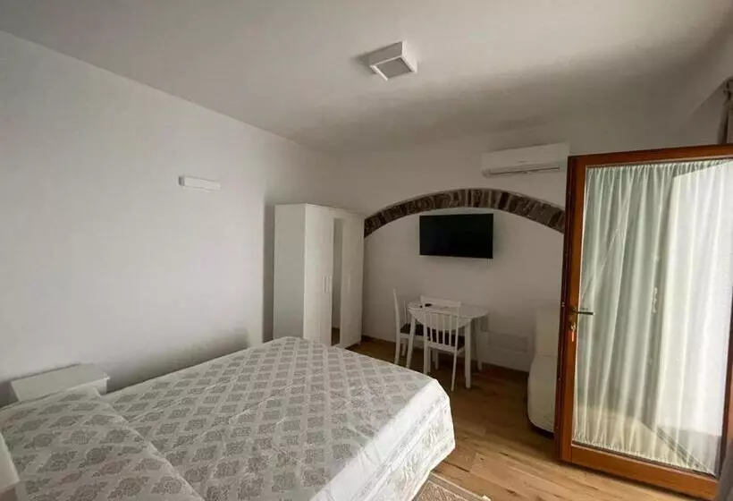 Majatalo Sa Troppa De Sos Chentu