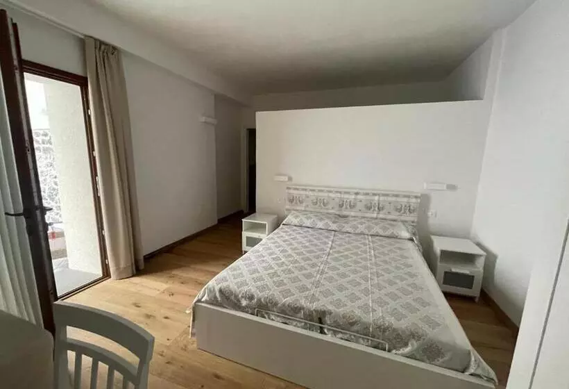 Majatalo Sa Troppa De Sos Chentu