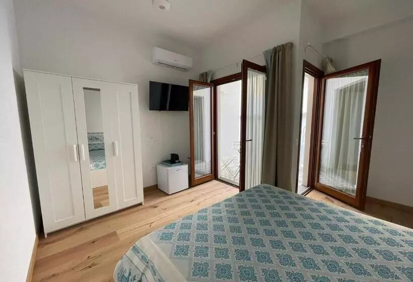 Majatalo Sa Troppa De Sos Chentu