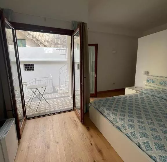 Majatalo Sa Troppa De Sos Chentu