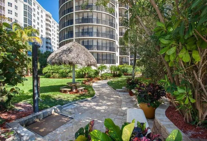 Pointe Estero Resort
