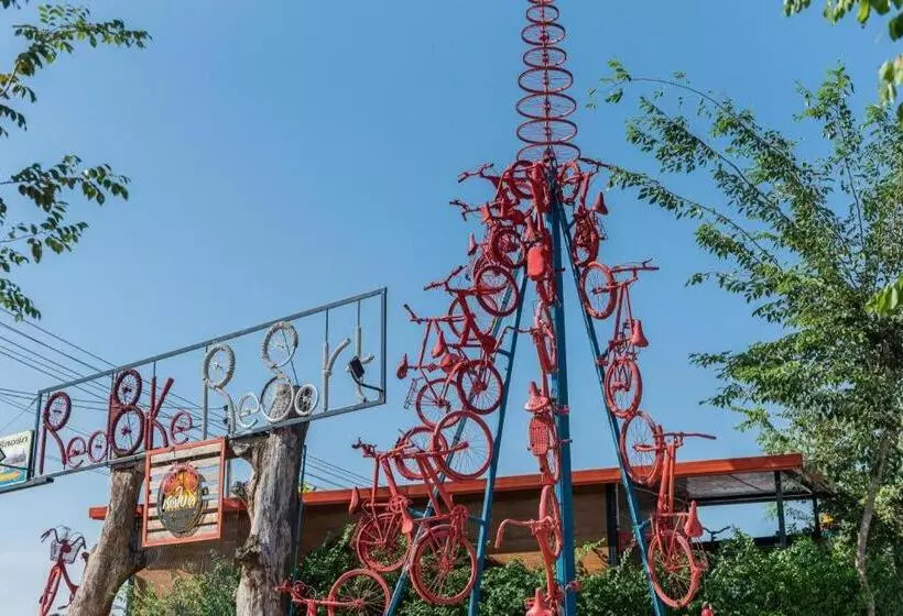 Red Bike Resort