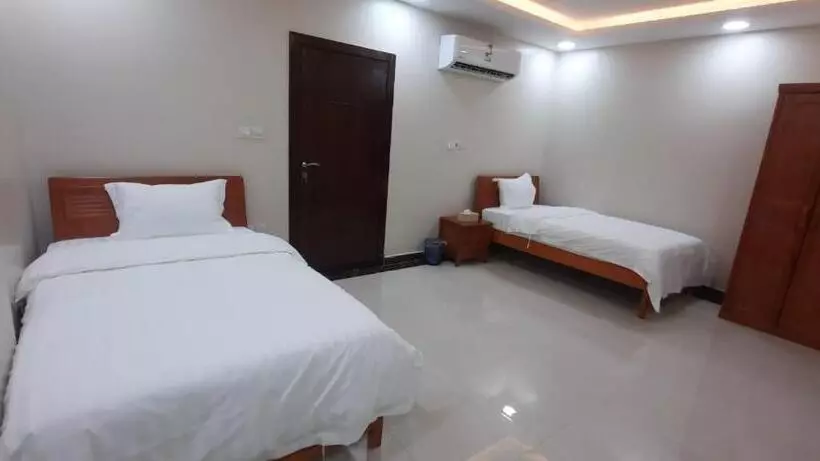 الروشن الشرقى للشقق المخدومه