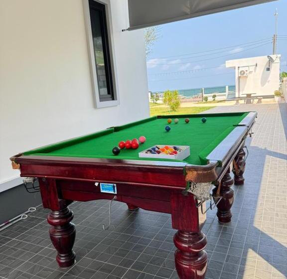 บ้านริมหาดพูลวิลล่าบางเบิด