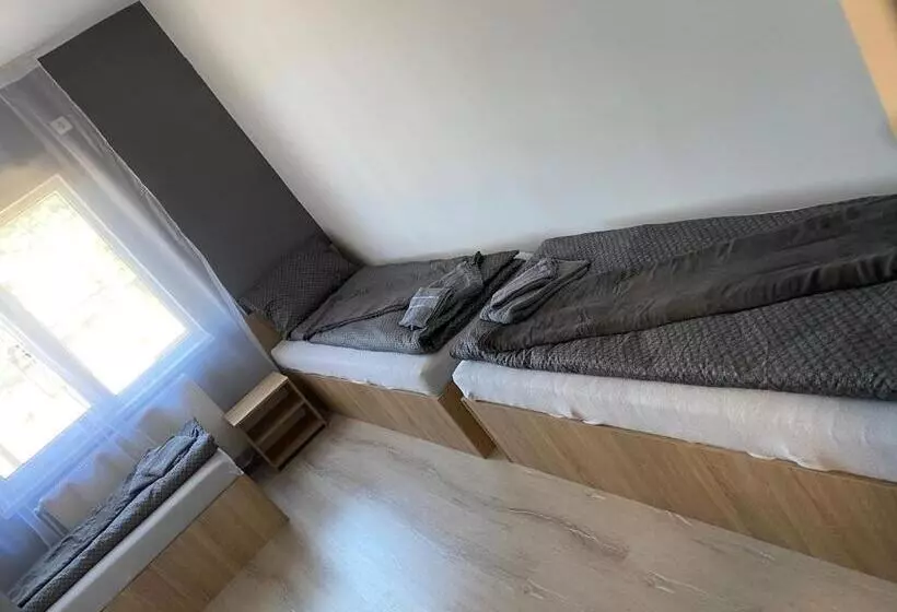 Retkeilymaja Crosi Home