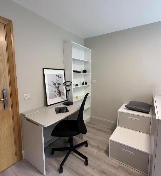 旅馆 Holiday At Hubble Rooms   Shared Apartment