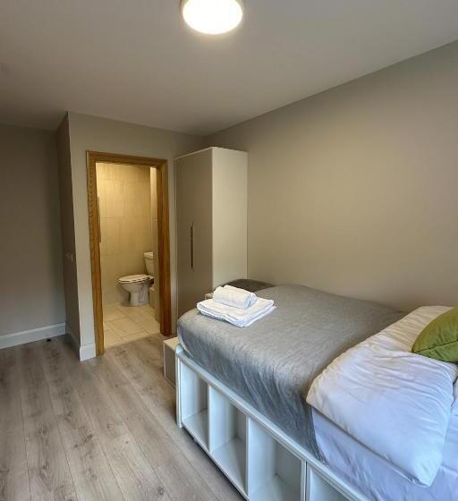 旅馆 Holiday At Hubble Rooms   Shared Apartment