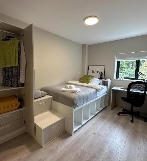 旅馆 Holiday At Hubble Rooms   Shared Apartment