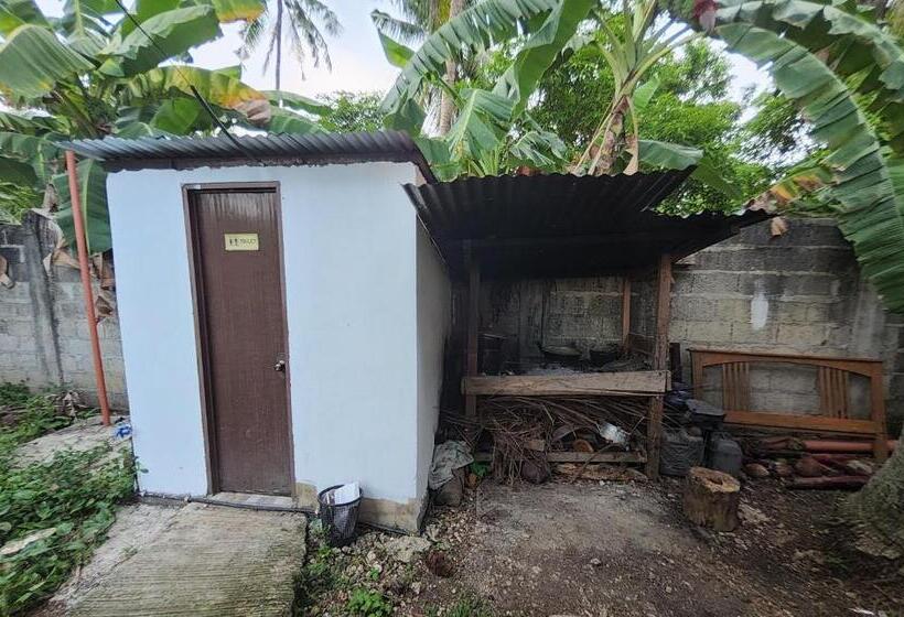 Albergue Nipaville Camphouse