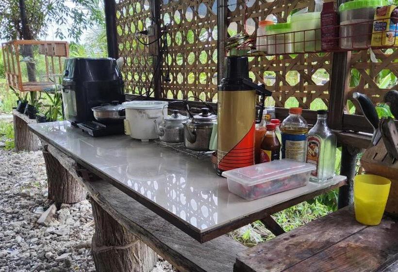 Albergue Nipaville Camphouse