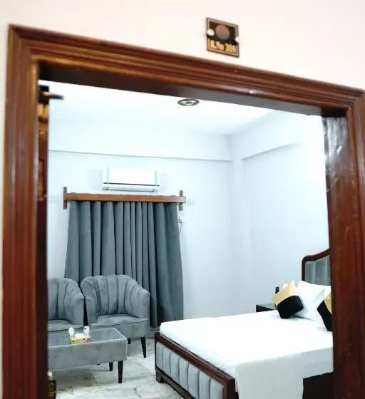 تختخواب و صبحانه Serenity Lodge Guest House