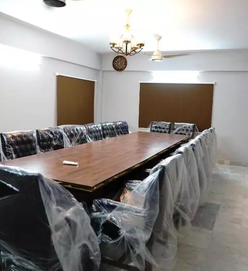 تختخواب و صبحانه Serenity Lodge Guest House