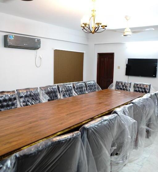 تختخواب و صبحانه Serenity Lodge Guest House