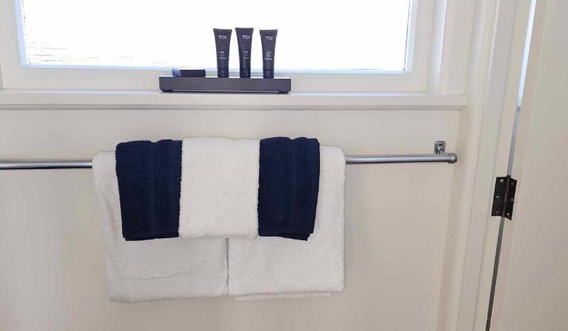 Endeavour Lodge Motel