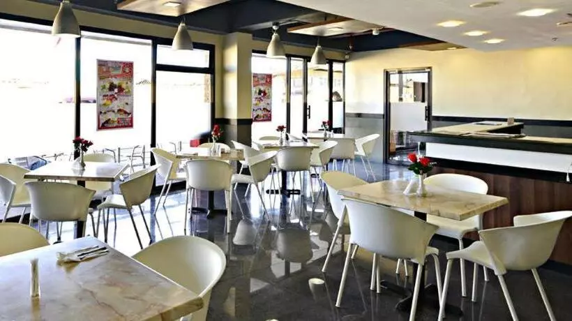 ホテル Express Inn Cebu Mabolo