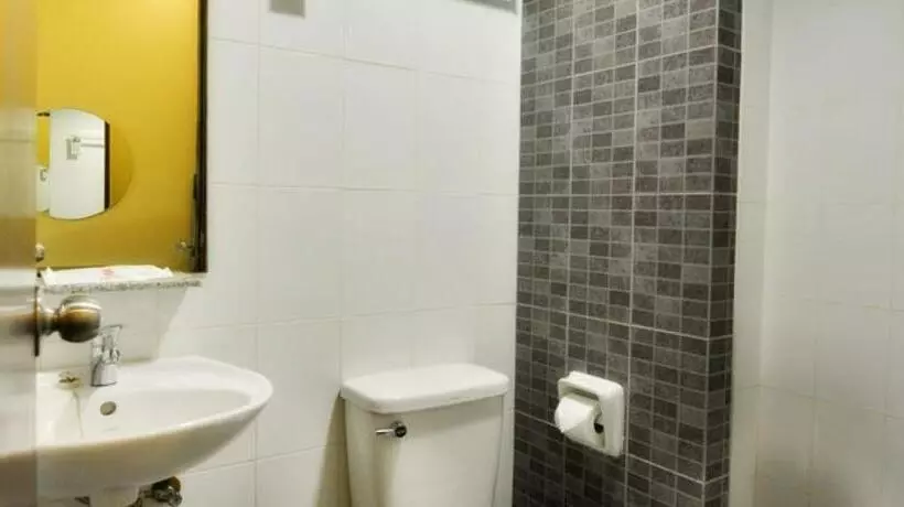 ホテル Express Inn Cebu Mabolo