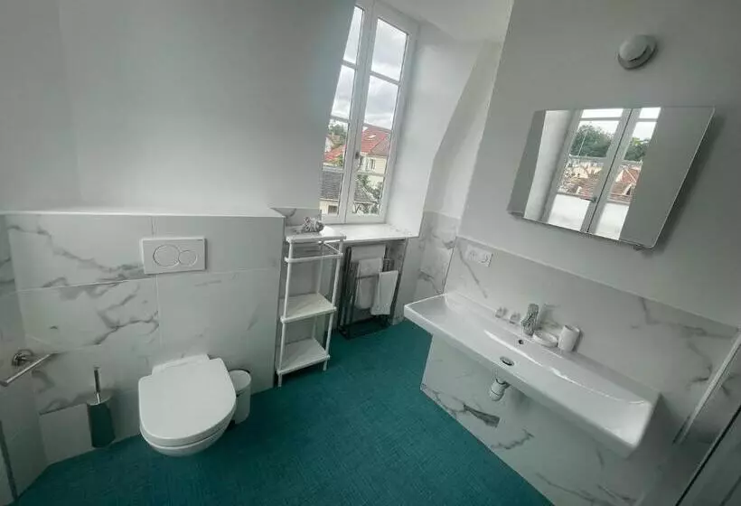 Hotelli Il Maestro   Hôtel Restaurant Du Château